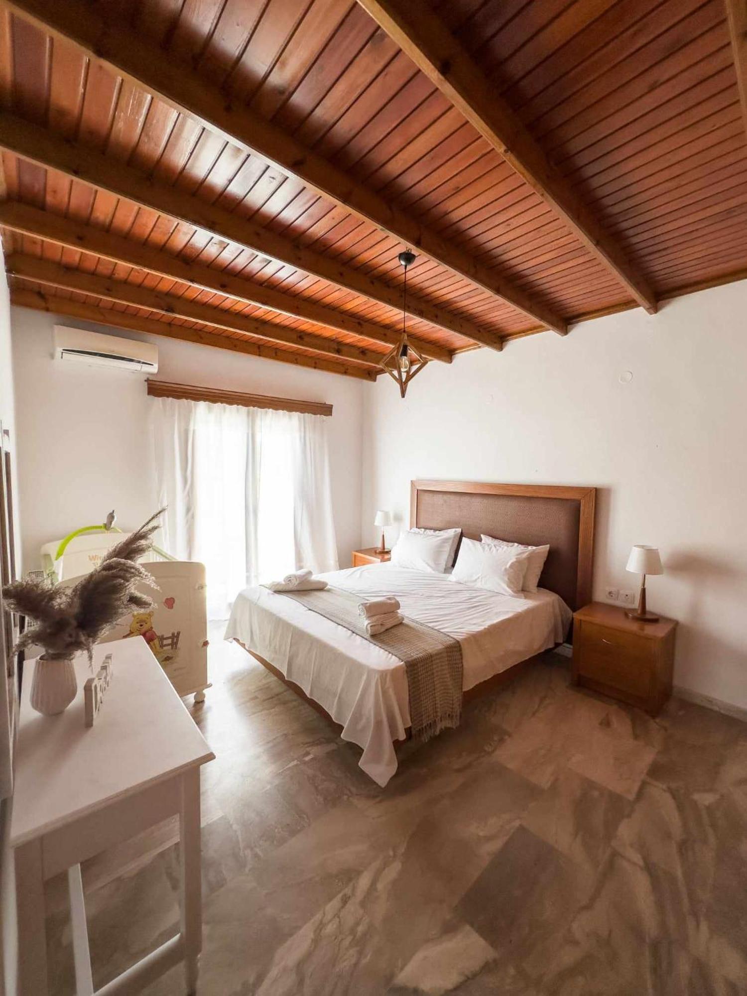 Villa Aelia Kámpos Екстериор снимка